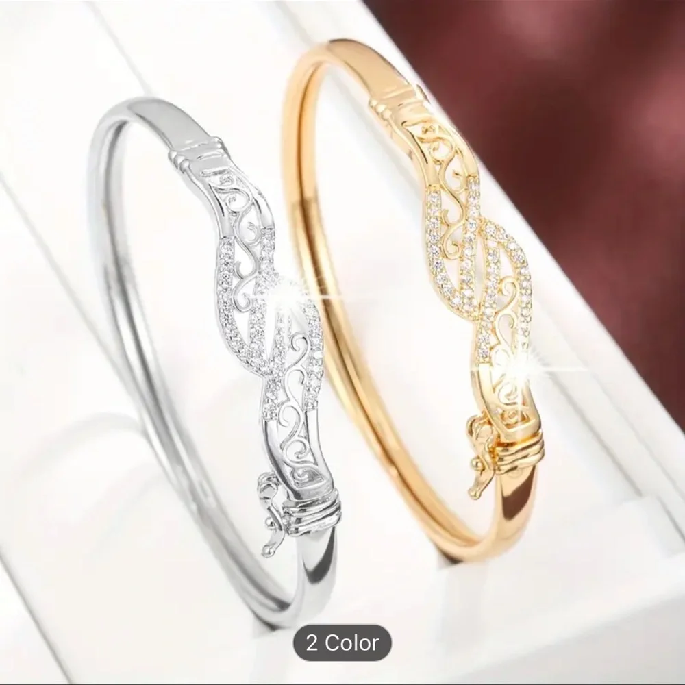 Elegant 18K Golden Plated Copper Bracelet for Women, Vintage-Inspired Luxury - Picture 5 of 6